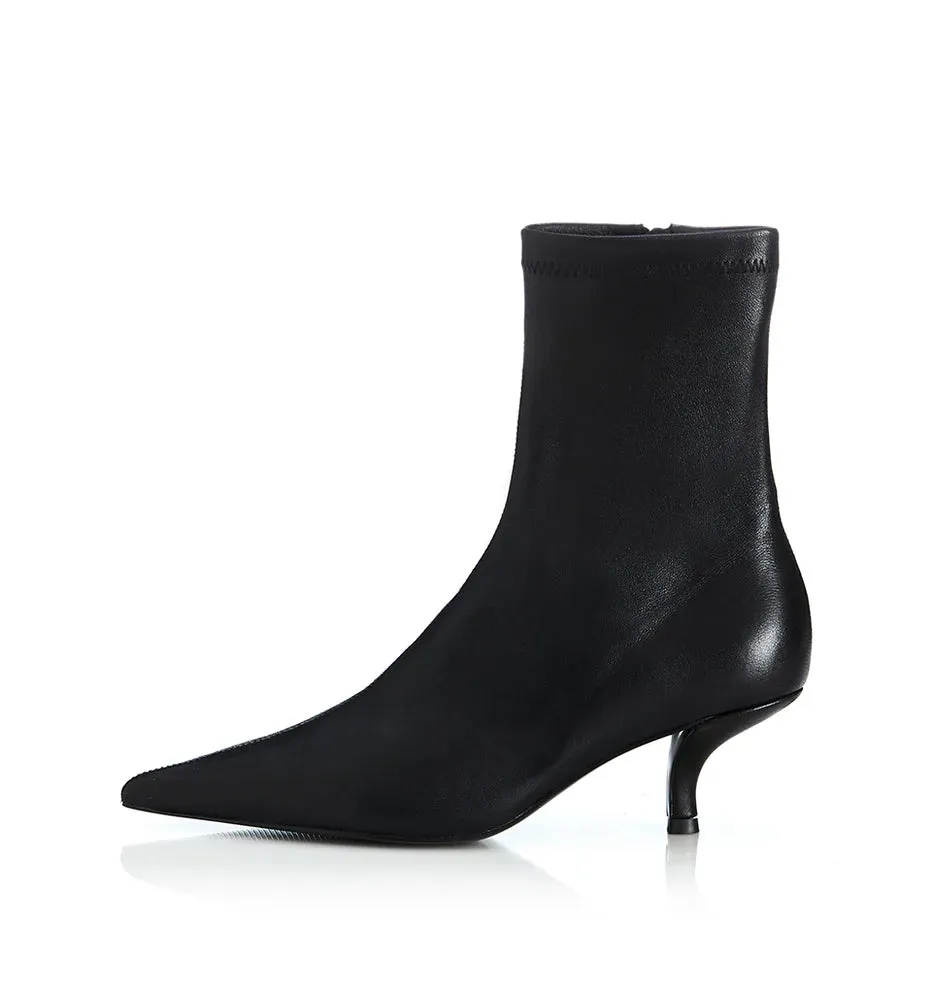 Alias Mae 'Agnes' - Black