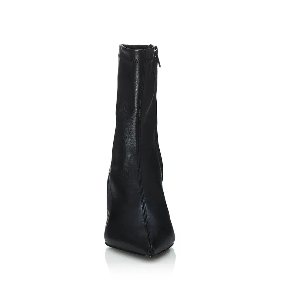 Alias Mae 'Agnes' - Black